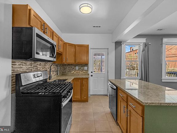 4th image of 3506 Virginia Ave