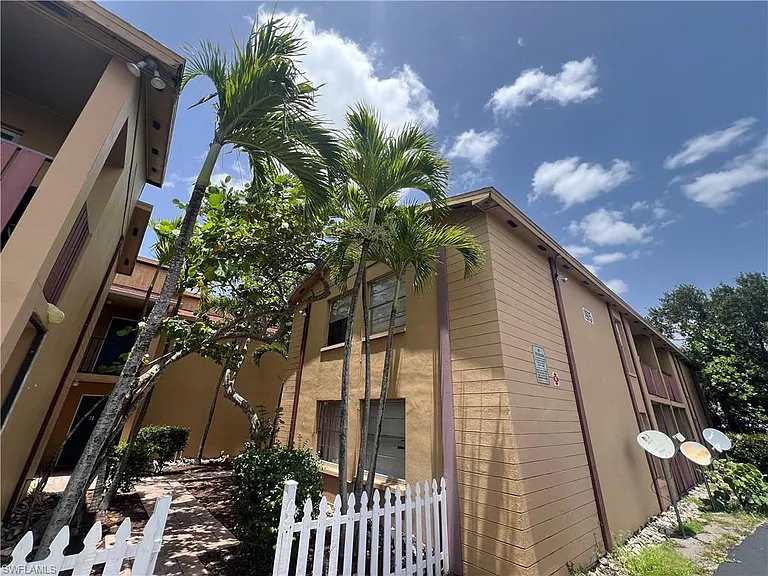 1915 Braman Ave #10 — Photo 1