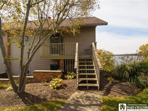 58 Cayuga Dr, Dewittville, NY 14728