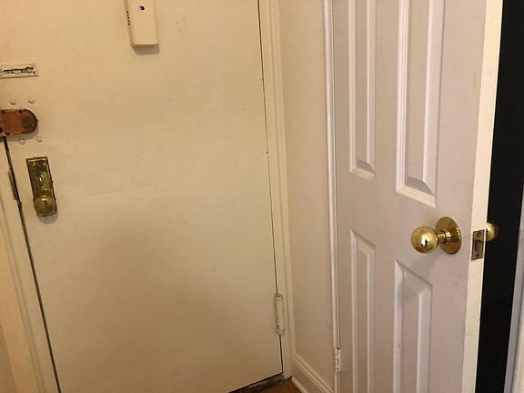 4th image of 8110 135th St APT 403