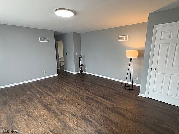 3rd image of 3339 Weber Dr