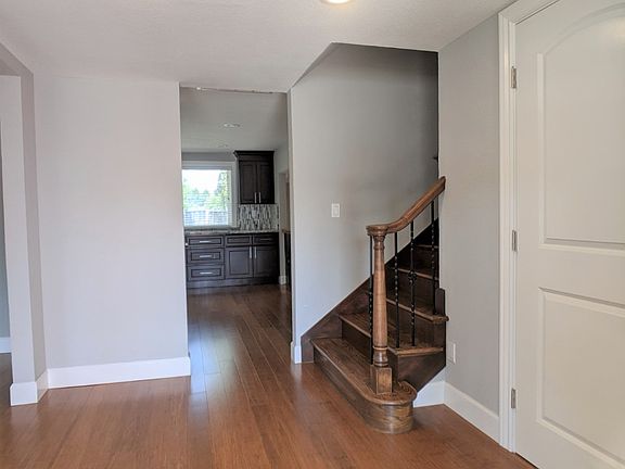 4th image of 7967 Stonehurst Ct