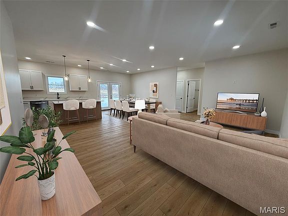 5th image of 11290 Green Acres Trl