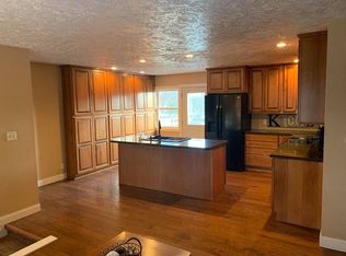 104 Broadmoor Dr, Norfolk, NE 68701