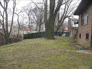 2nd image of 18415 Avon Rd