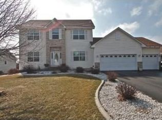 960 118th Ln NE, Blaine, MN 55434