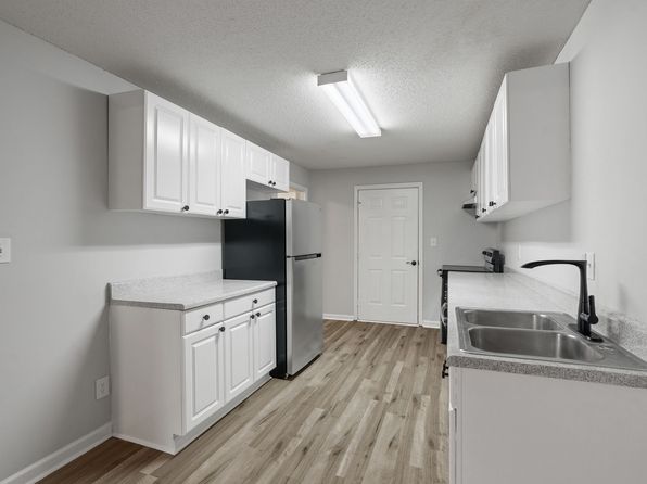 3607 Winchester Rd APT N, New Market, AL 35761