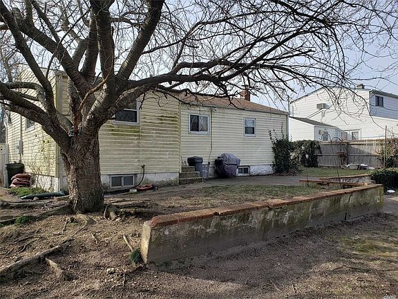3rd image of 203 Gibson Ave