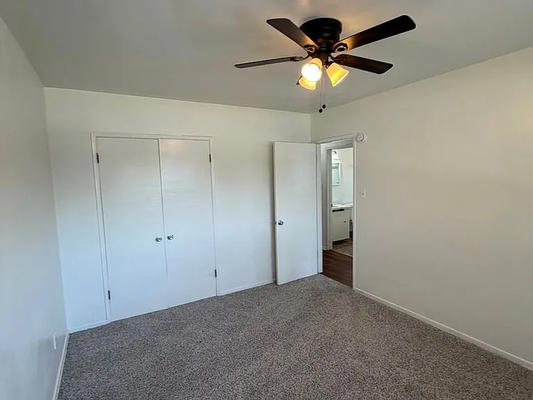 Ramona — Photo 45