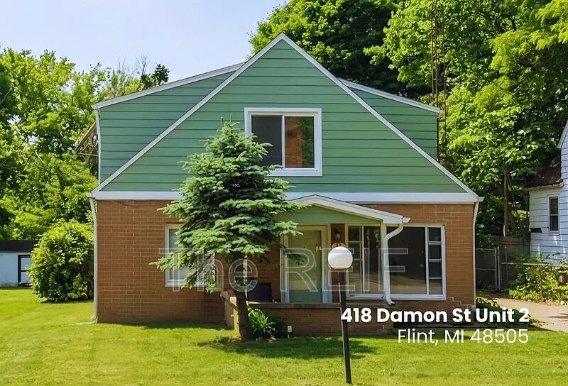 2 bed, 1.0 bath, $919 — Photo 1