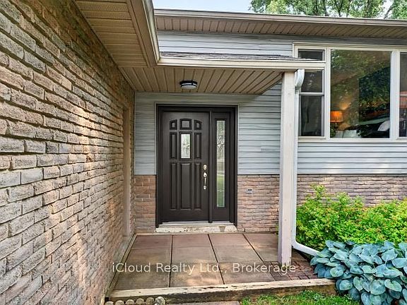 2nd image of 31 Richmond St