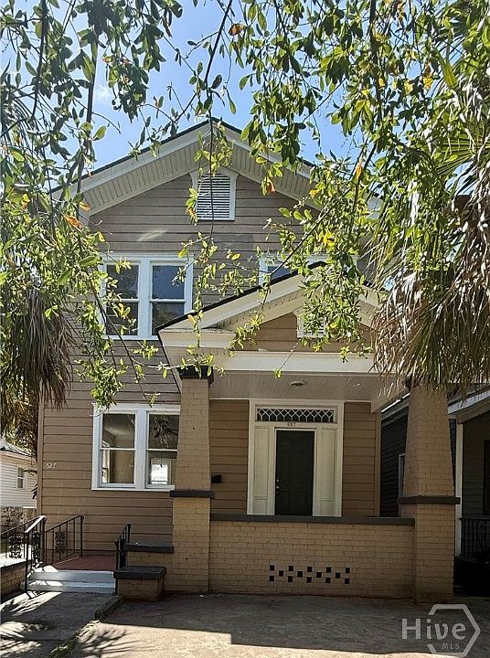 1st image of 627 W 39th Street