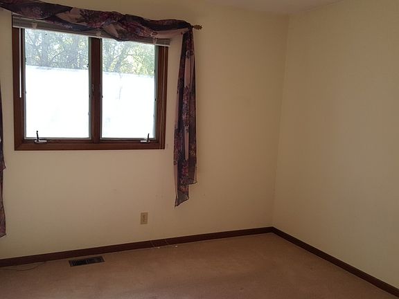 3rd image of 5311 Sunnybrook Dr