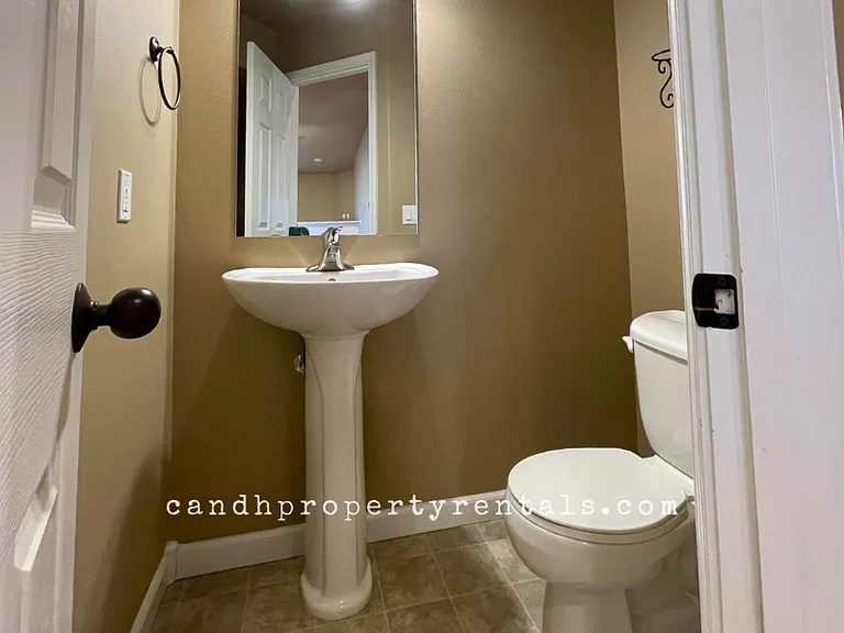 1053 Picador Way #1 — Photo 6