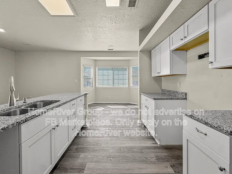 808 Benson Park Ct SE — Photo 6