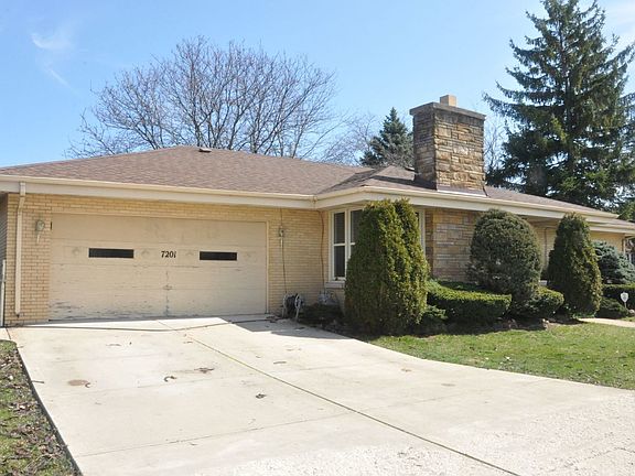 2nd image of 7201 N Karlov Ave