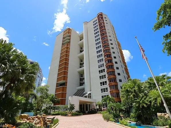 4251 Gulf Shore Blvd N, Naples, FL