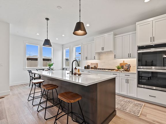 13-013_Kitchen