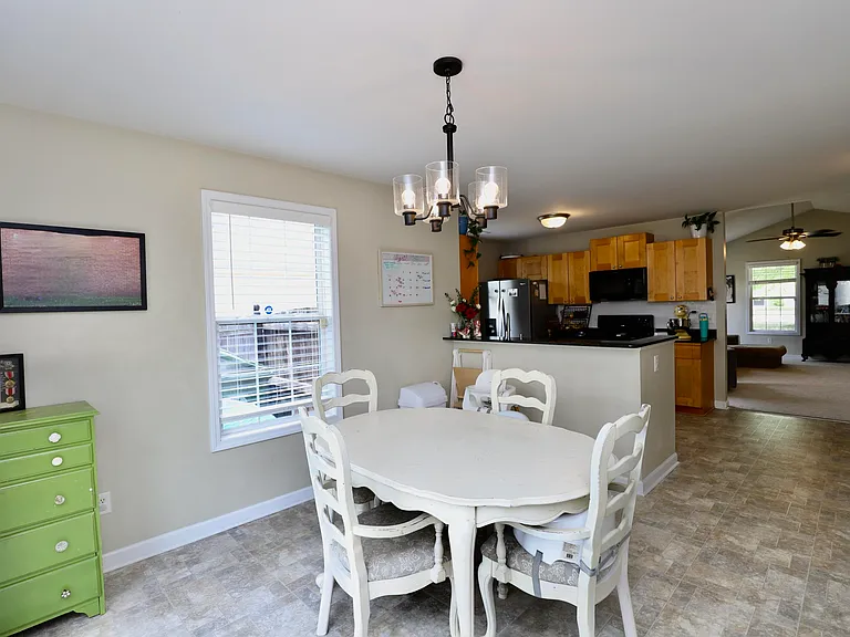 1116 Waverly Place Dr — Photo 39