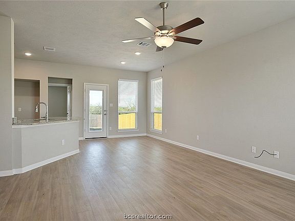 3rd image of 108 Broaddus Bnd