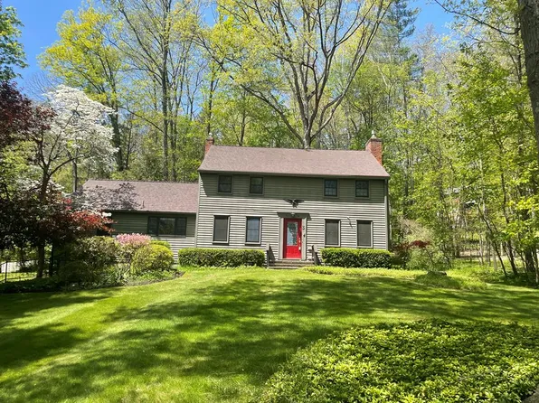 3 Fox Ln E, Painted Post, NY 14870
