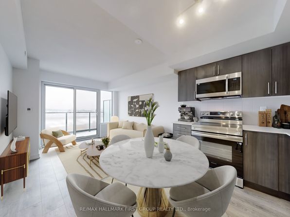 1435 Celebration Dr #516, Pickering, ON L1W 0C3