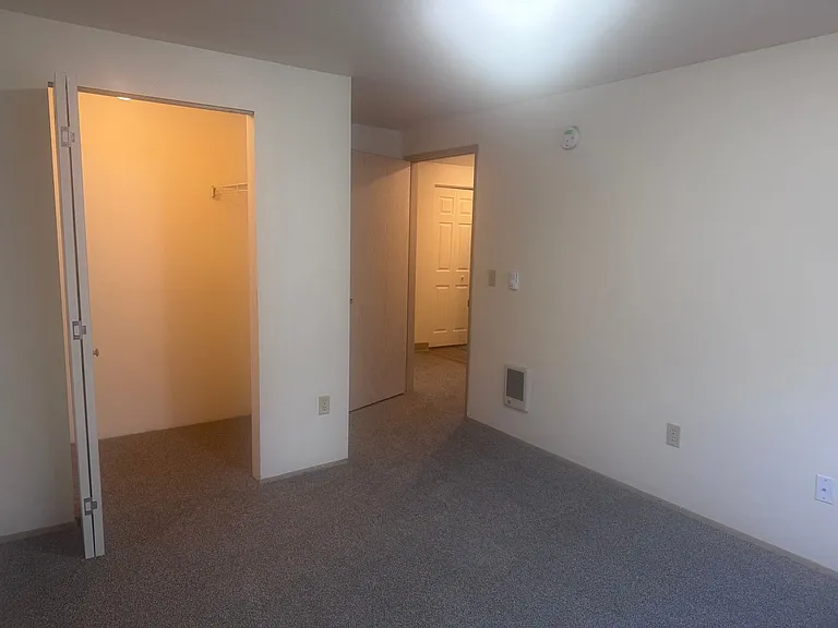 Willow Glen Apartments — Photo 6