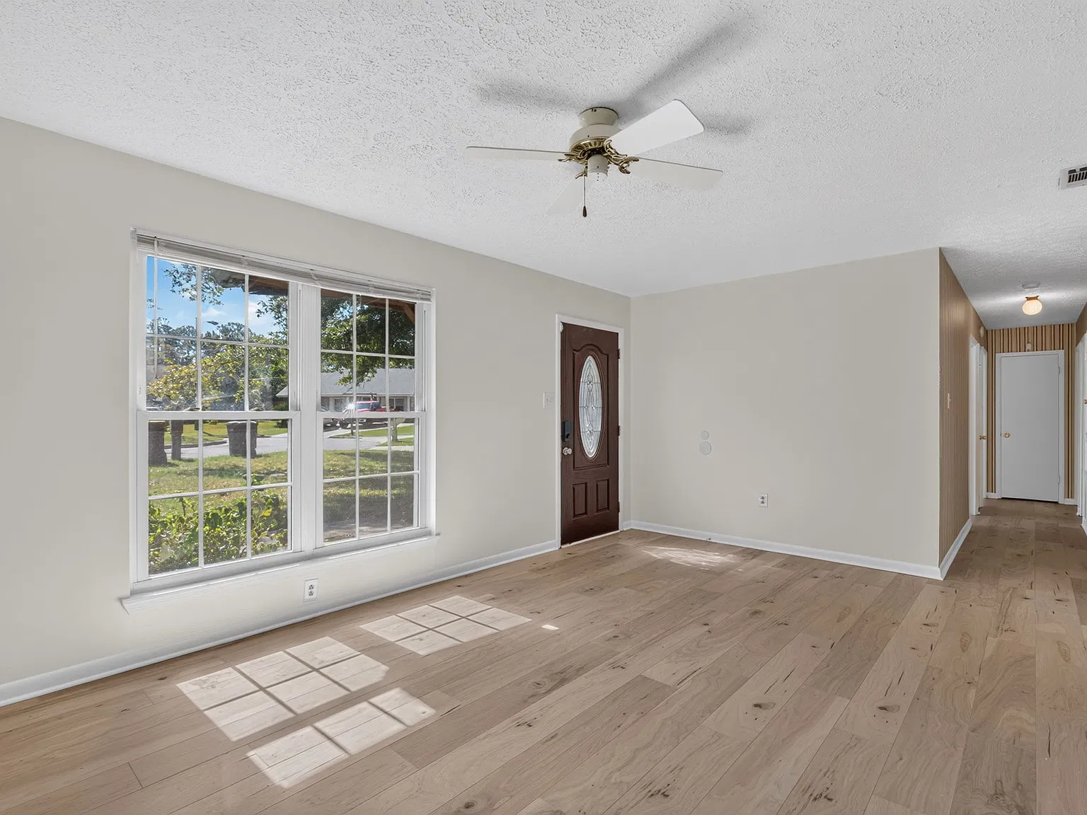 3 bed, 1533 sqft, $2,500 — Photo 3