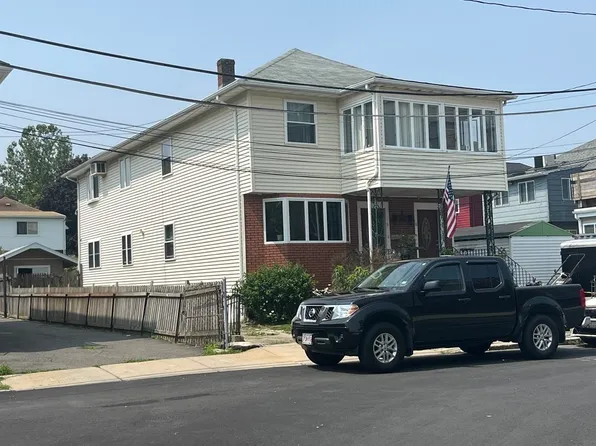 6 Meacham St, Somerville, MA 02145