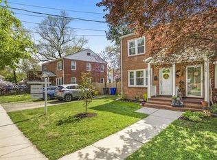 1206 S Buchanan St, Arlington, VA 22204