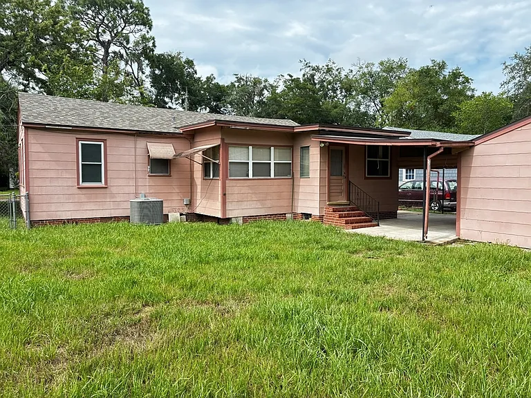 1040 Brandywine St — Photo 4