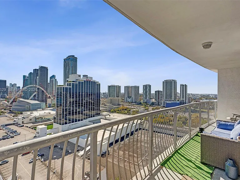 1750 N Bayshore Dr #2510 — Photo 29