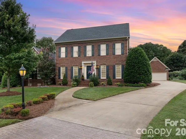 5926 Moray Ct NW, Concord, NC 28027