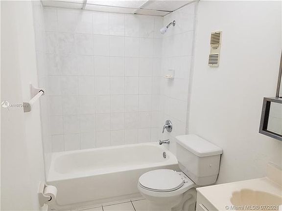 4th image of 10090 NW 80th Ct APT 1214