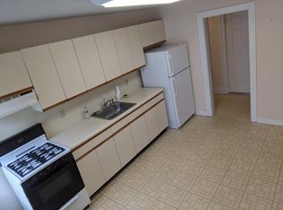 139 Partition St #2L, Saugerties, NY 12477