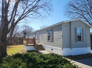 3701 2nd St #9, Coralville, IA