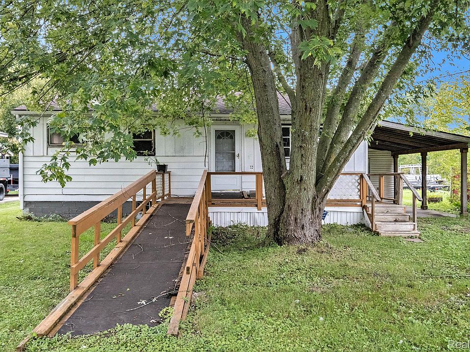 1st image of 16080 Whitehead Dr