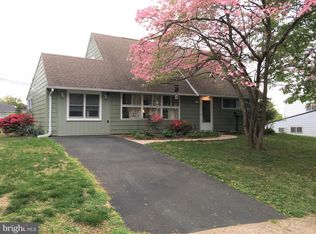 30 Cotton Rd, Levittown, PA 19057