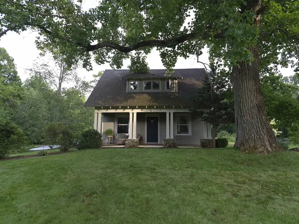 116 Hill St, Topsfield, MA 01983