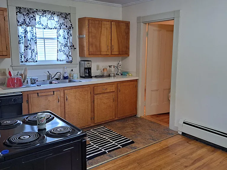 16 E Elm St #1 — Photo 2