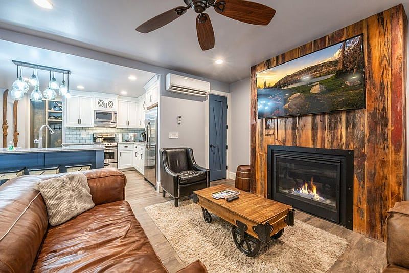 1st image of 1325 Lowell Ave #5000