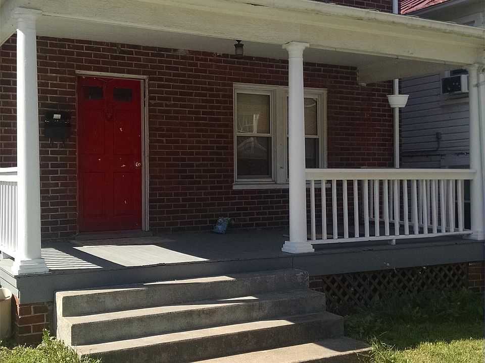 1st image of 245 E Fairfax Ln