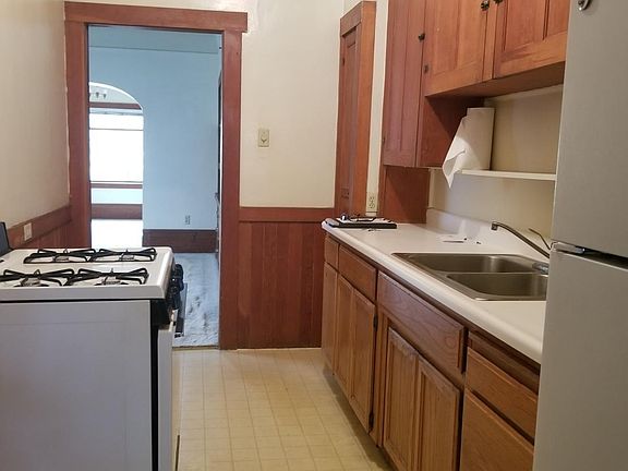 3rd image of 2023 I St APT 1