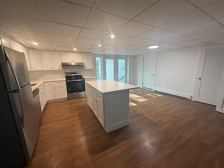 71 Pine St #1 — Photo 3