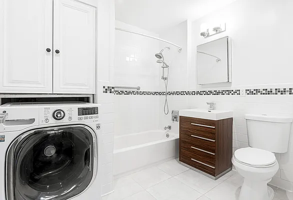 Rented by Keller Williams NYC | media 32