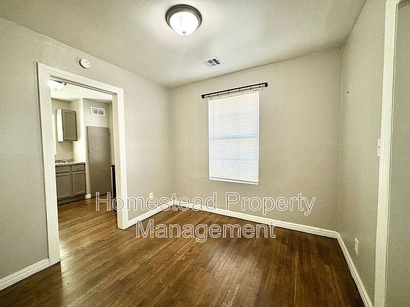 4th image of 1701 N Page Ave