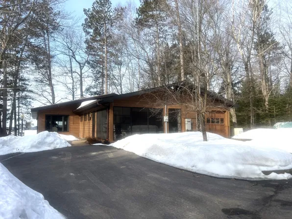 8089 Nicks Ln, Eagle River, WI 54521