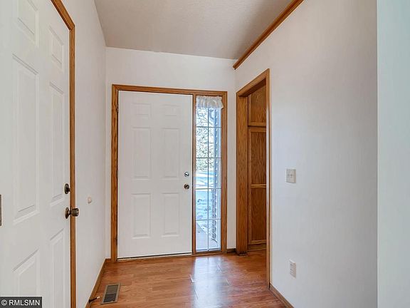 2nd image of 10508 Redwood St NW