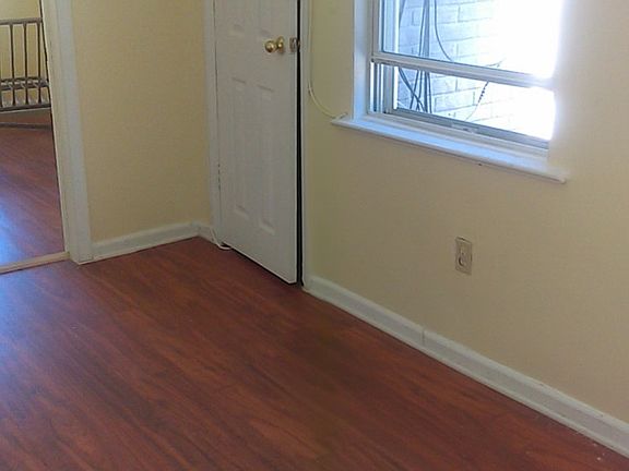 2nd image of 436 W Side Ave