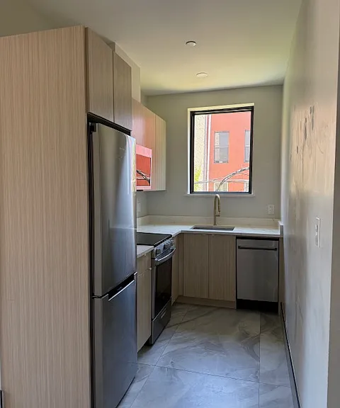 637 Quincy St #2B — Photo 7